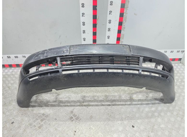 Бампер передний к Audi A4, 1998г.