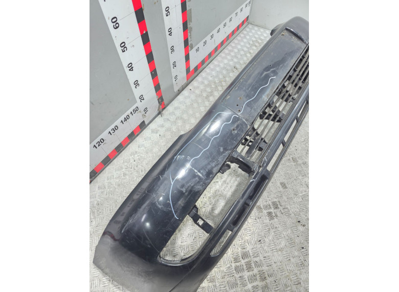 Бампер передний к Audi A4, 1998г.