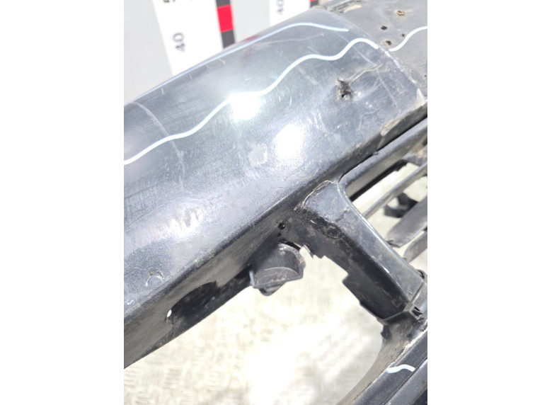 Бампер передний к Audi A4, 1998г.