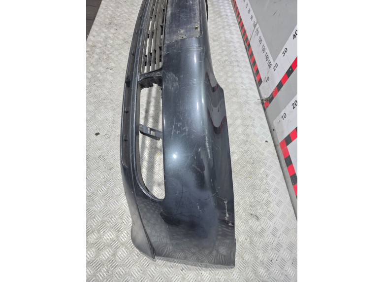 Бампер передний к Audi A4, 1998г.