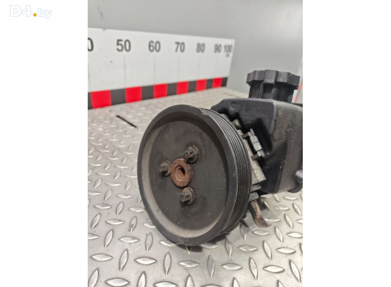 Насос гидроусилителя руля к Mercedes SW220 undefined г.