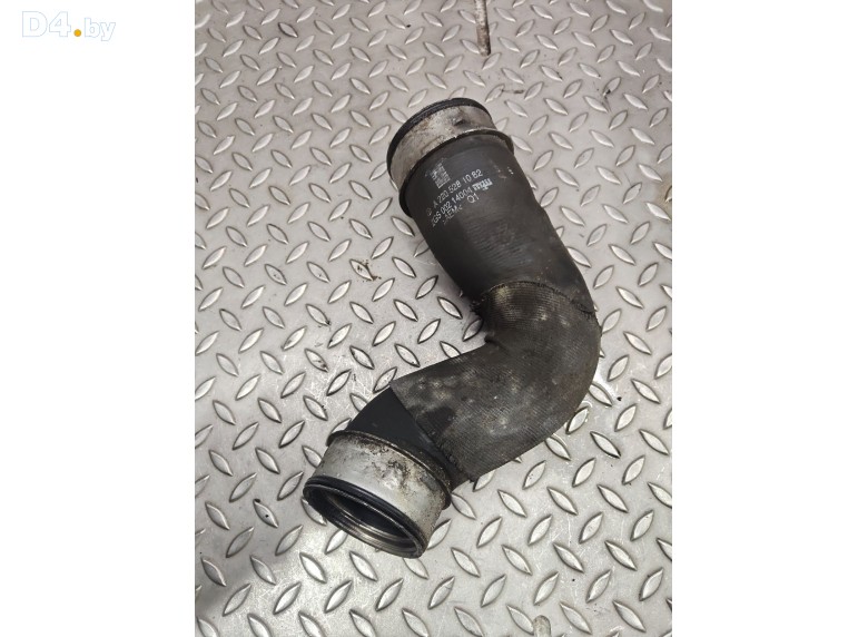 Патрубок интеркулера к Mercedes SW220 undefined г.