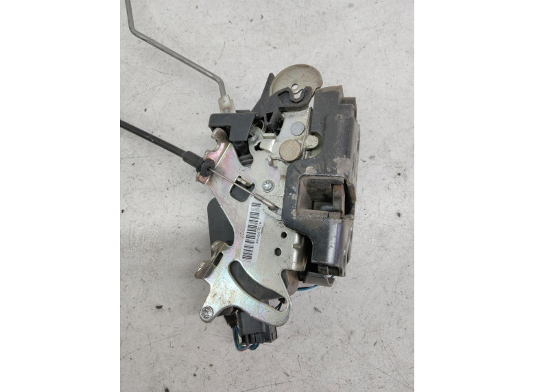 Замок двери передней правой к Mercedes Vito W639, 2006г.