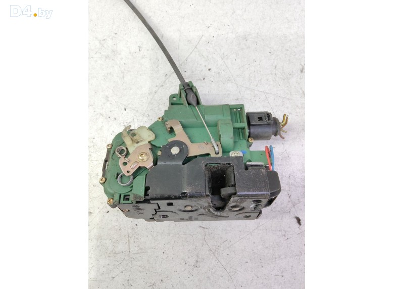 Замок двери передней левой к Skoda Octavia 2003 г.