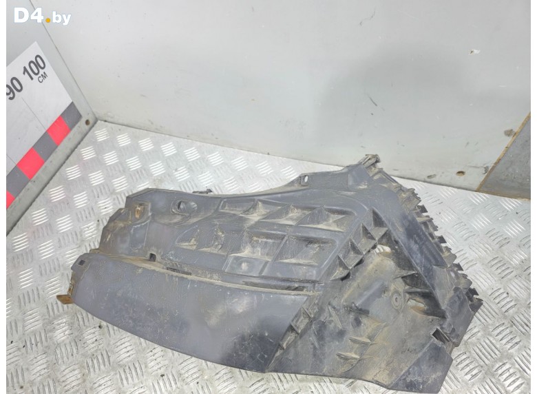 Кронштейн крепления бампера переднего к Opel Vivaro undefined г.