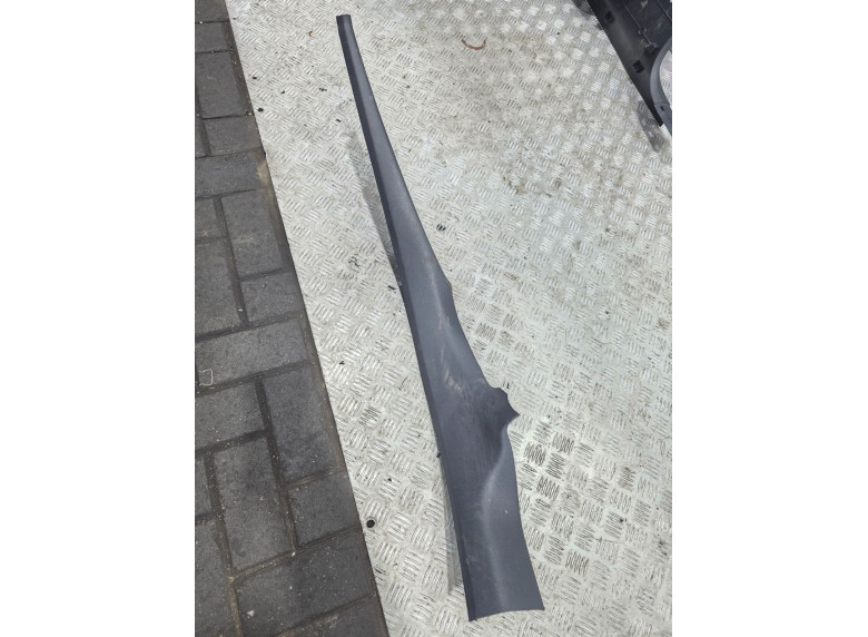 Накладка на порог внутренняя задняя правая к Audi A4, 2021г.