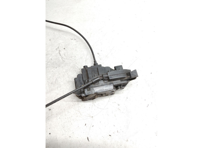 Замок двери передней правой к Renault Scenic, 2010г.