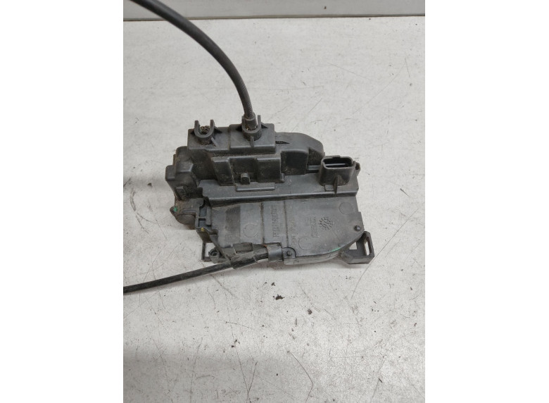 Замок двери передней правой к Renault Scenic, 2010г.