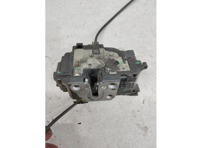 Замок двери задней левой к Renault Scenic, 2010г.
