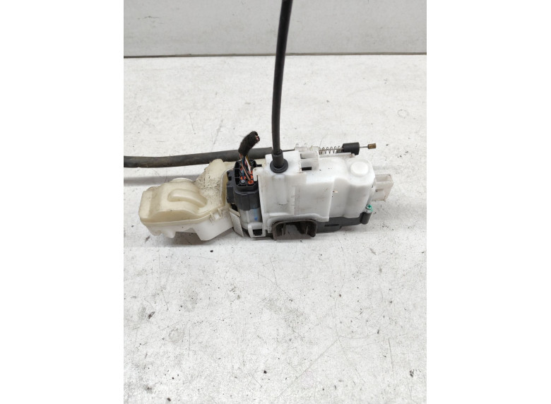 Замок двери передней левой к Alfa Romeo 159, 2007г.