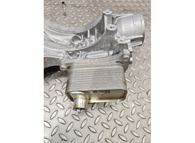 Теплообменник масляного фильтра к Audi A4, 2020г.