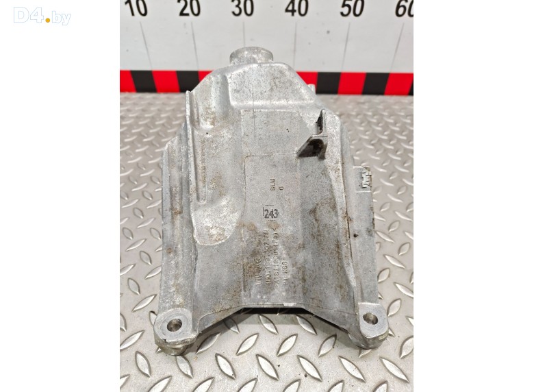 Кронштейн двигателя к Audi A4 undefined г.