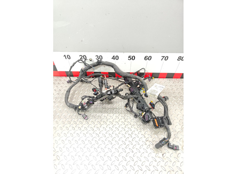 Проводка двигателя к Audi A4, 2020г.