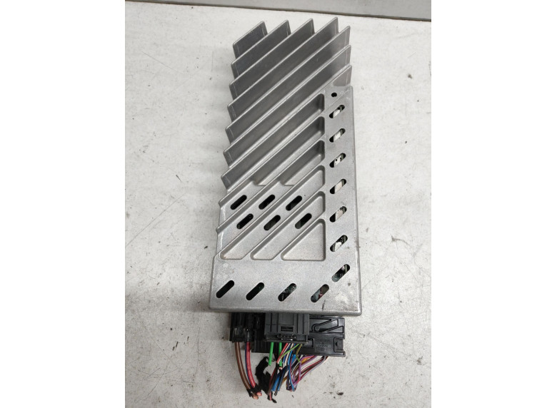 Усилитель музыкальный к BMW 3 F30/F31/GT F34, 2014г.