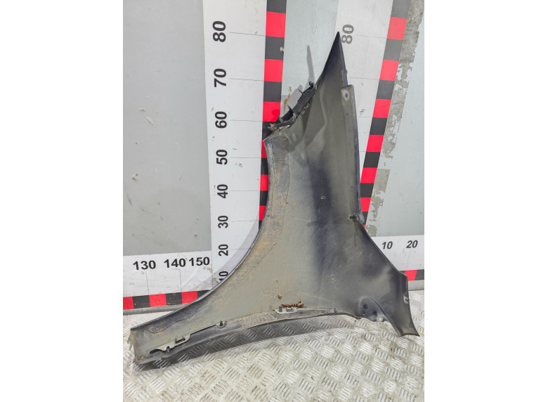 Крыло переднее правое к Renault Megane, 2010г.