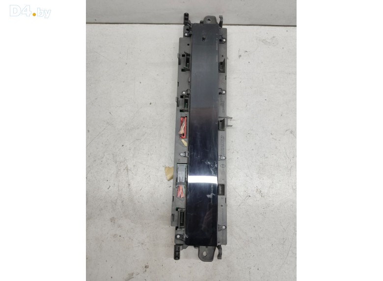 Щиток приборов (приборная панель) к Renault Scenic undefined г.