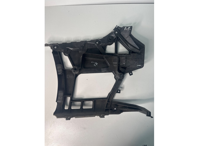 Кронштейн крепления бампера заднего к BMW 3 G20/G21, 2018г.