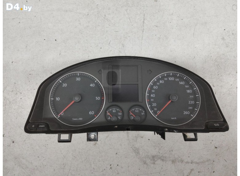 Щиток приборов (приборная панель) к Volkswagen Golf undefined г.