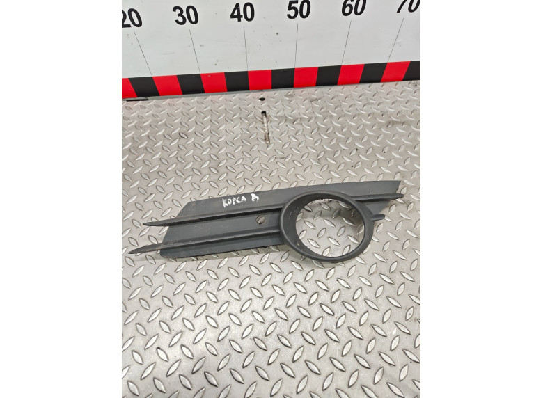 Рамка фары противотуманной левой к Opel Corsa, 2007г.