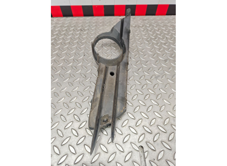 Рамка фары противотуманной левой к Opel Corsa, 2007г.