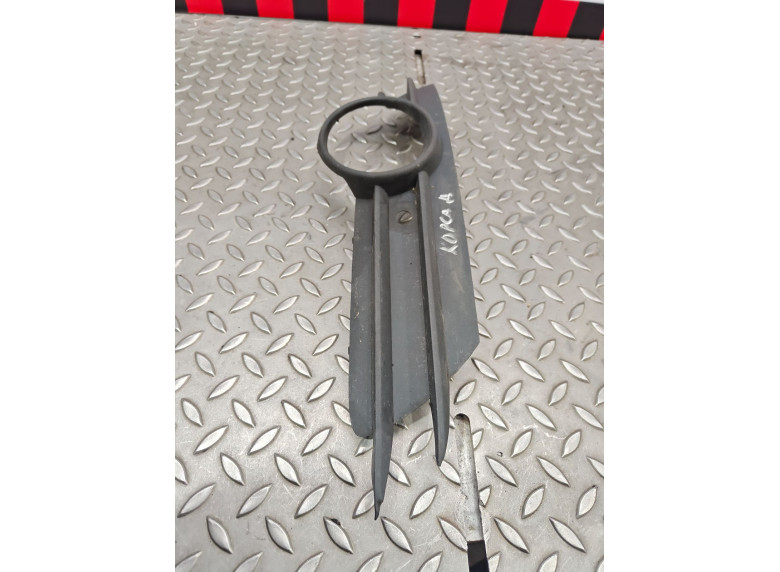 Рамка фары противотуманной правой к Opel Corsa, 2007г.