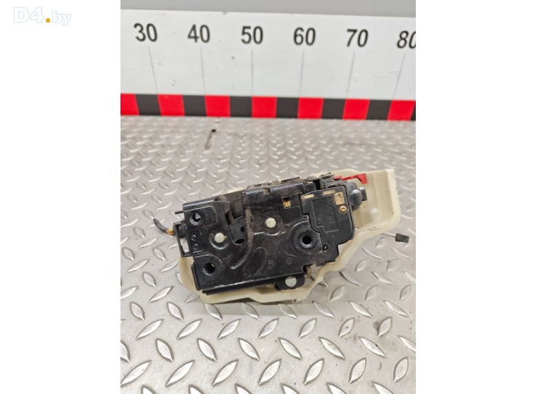 Замок двери задней правой к Volkswagen Jetta undefined г.