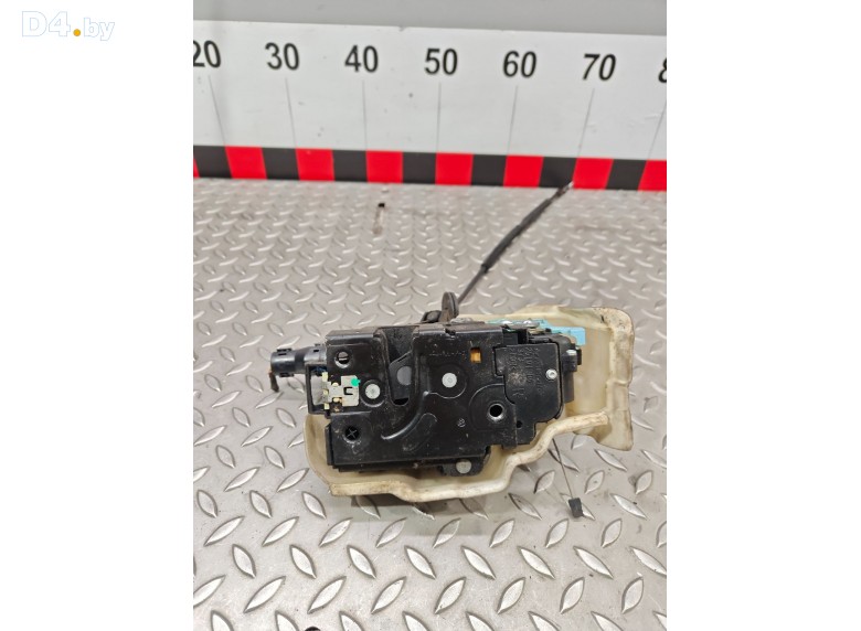 Замок двери передней правой к Volkswagen Jetta undefined г.