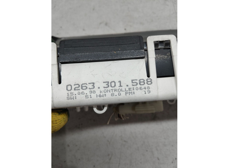 Щиток приборов (приборная панель) к Volkswagen Passat, 1996г.