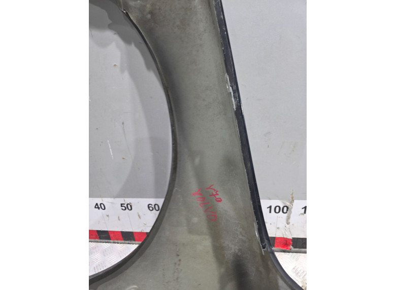 Крыло переднее правое к Volvo V70, 2005г.