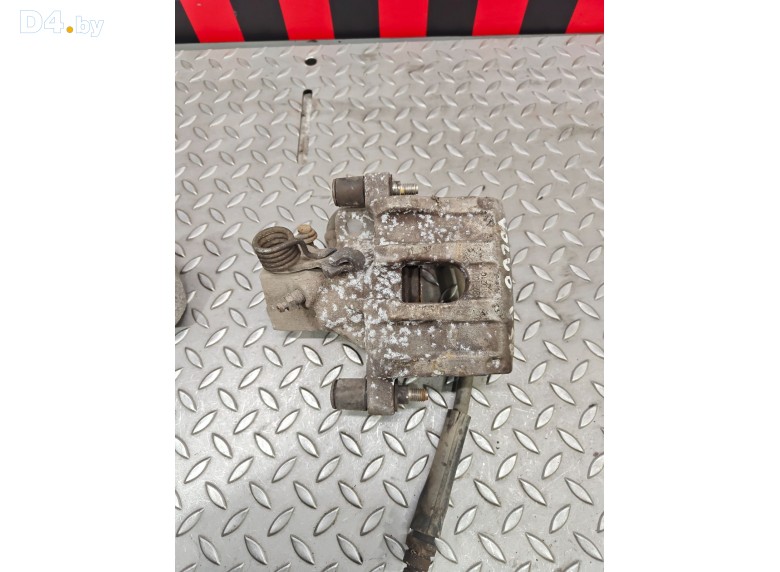 Суппорт задний правый к Volvo V50 undefined г.