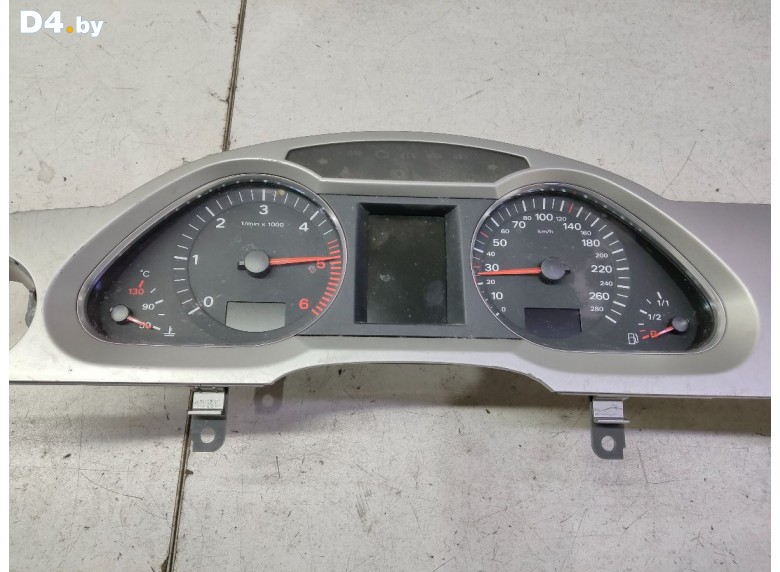Щиток приборов (приборная панель) к Audi A6 undefined г.