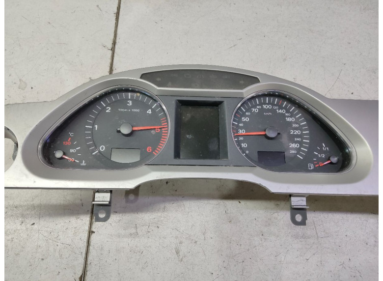 Щиток приборов (приборная панель) к Audi A6, 2007г.