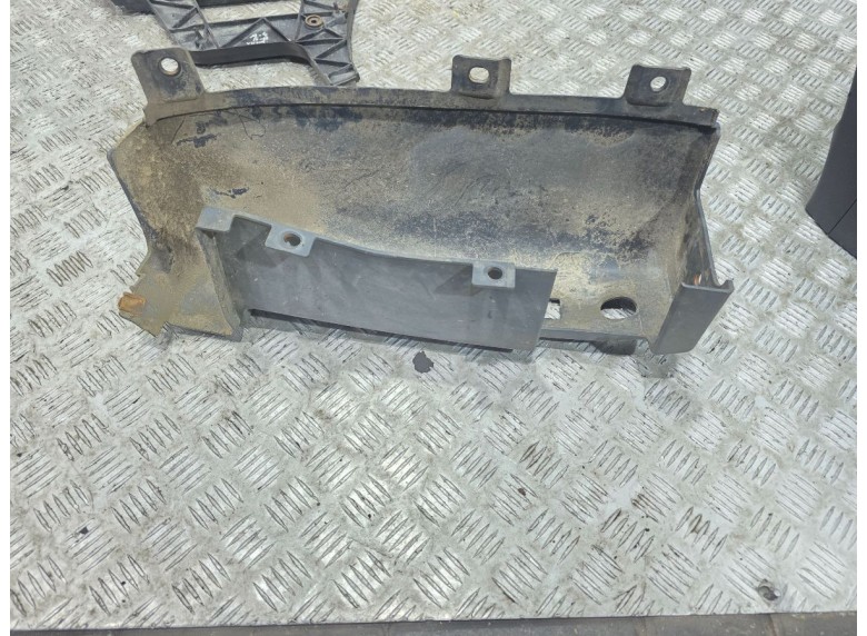 Клык бампера задний правый к Клык бампера задний правый к Peugeot Boxer undefined г. Boxer