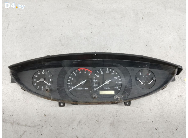 Щиток приборов (приборная панель) к LDV Maxus undefined г.