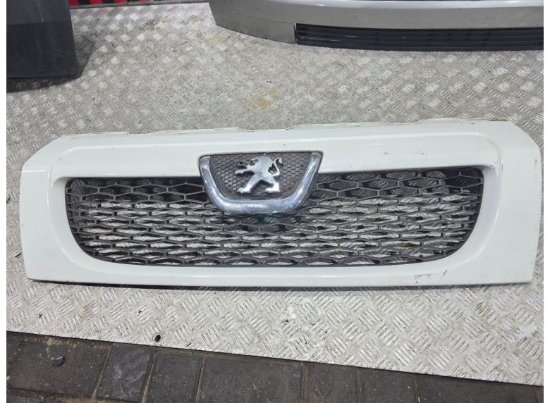 Решетка радиатора к Peugeot Boxer