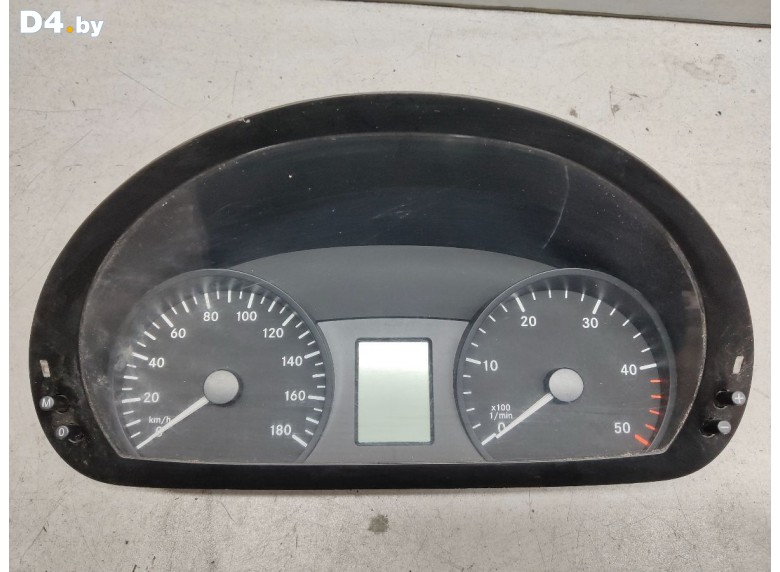 Щиток приборов (приборная панель) к Mercedes Sprinter undefined г.