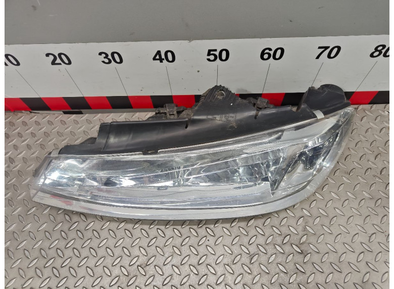 Фара левая к Peugeot 406, 2000г.