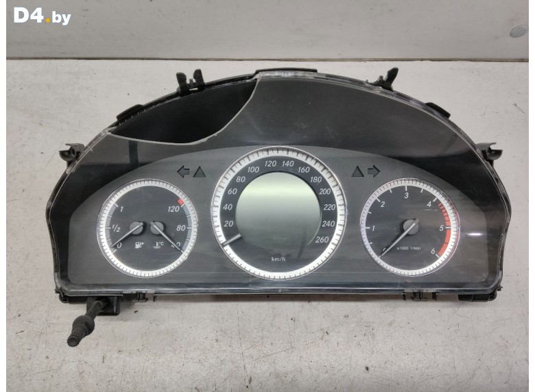 Щиток приборов (приборная панель) к Mercedes CW204 undefined г.