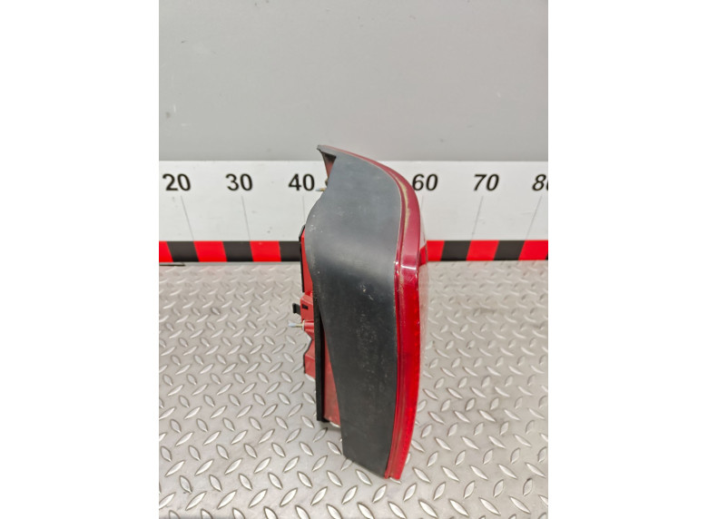 Фонарь задний правый к Volkswagen Passat, 1999г.