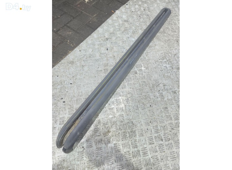 Направляющая сдвижной двери к Renault Master undefined г.