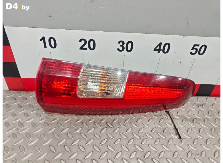 Фонарь задний правый к Volvo V70 undefined г.