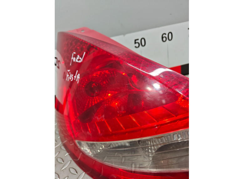 Фонарь задний левый к Ford Fiesta, 2009г.