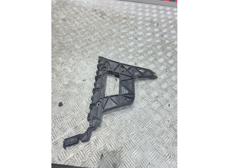 Кронштейн крепления бампера заднего к Audi A4, 2009г.