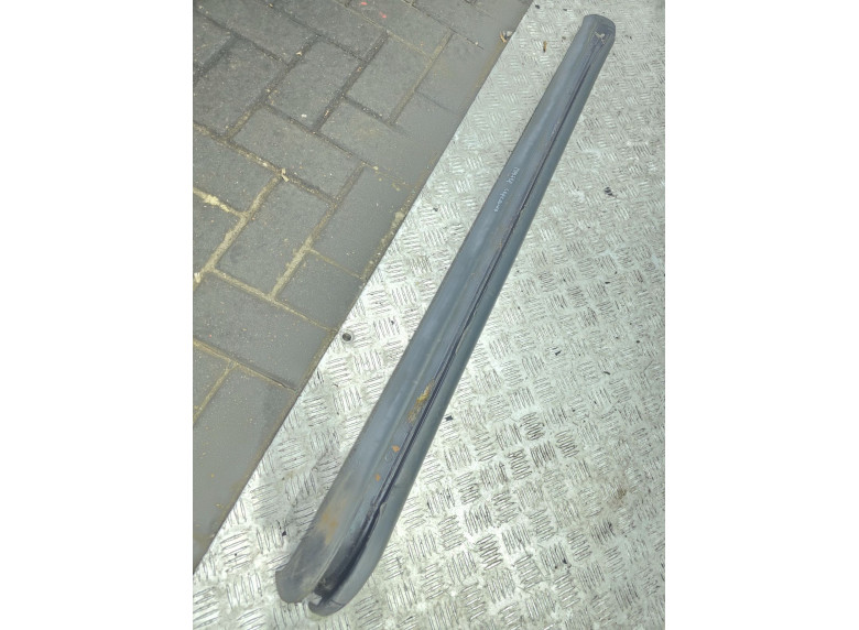 Направляющая сдвижной двери к Renault Master, 2006г.