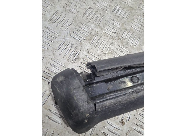 Направляющая сдвижной двери к Renault Master, 2006г.