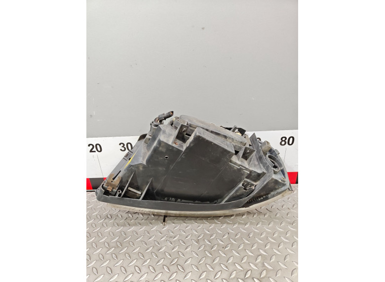 Фара правая к Volkswagen Sharan, 2003г.