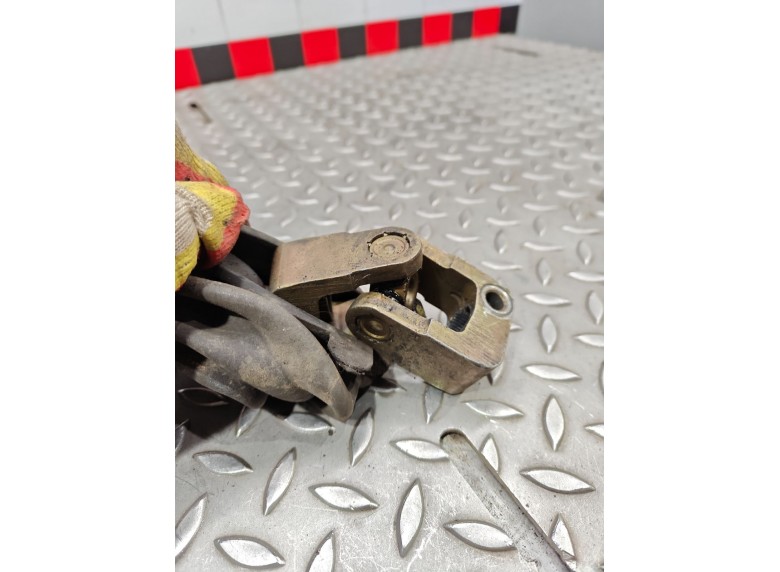 Рулевой карданчик к Рулевой карданчик к Volkswagen Transporter undefined г. Multivan