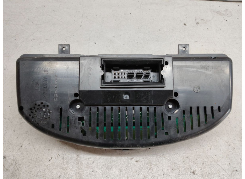 Щиток приборов (приборная панель) к Volkswagen Passat, 2009г.