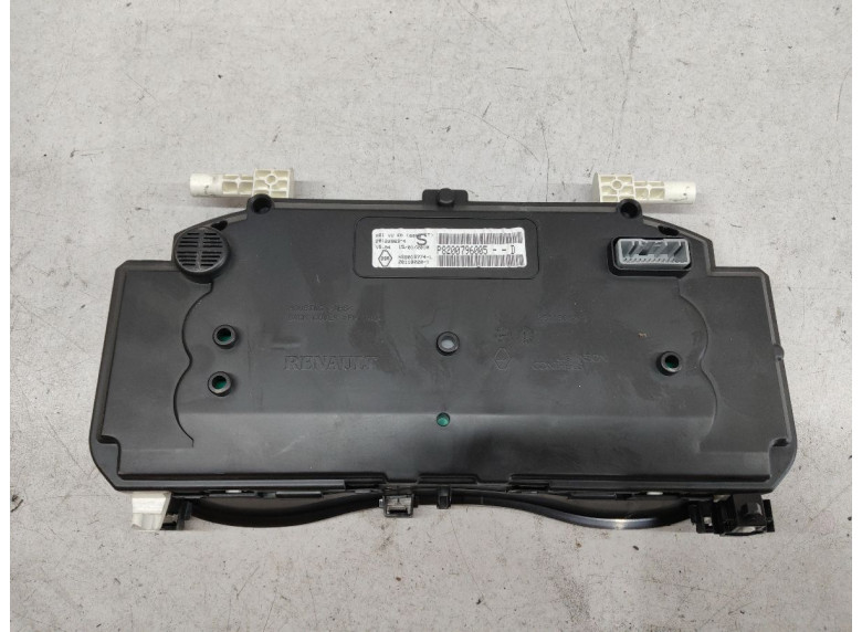 Щиток приборов (приборная панель) к Renault Kangoo, 2010г.