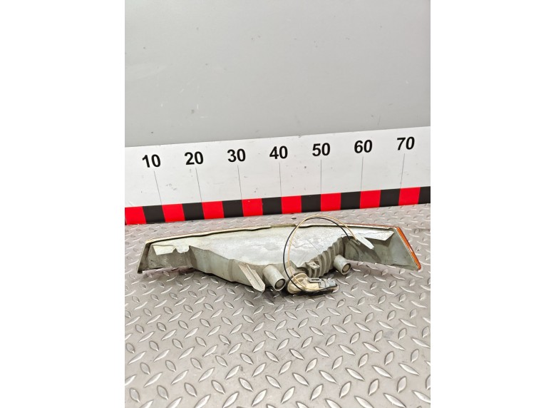 Поворотник правый к Поворотник правый к Renault Trafic 2005 г. Trafic